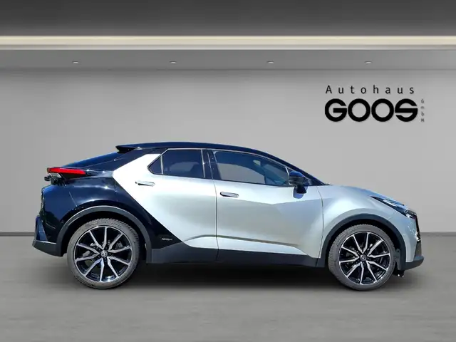 Toyota C-HR view 6