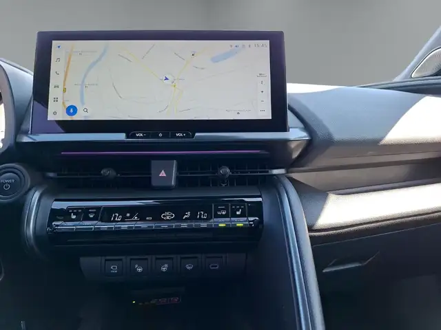 Toyota C-HR view 15