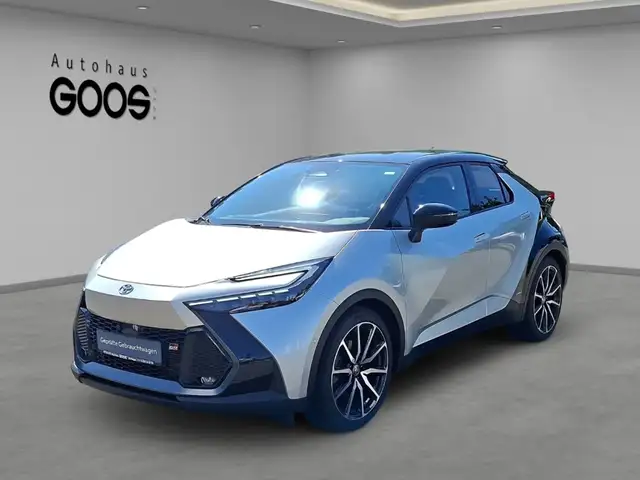 2024 Toyota C-HR in Silver for sale