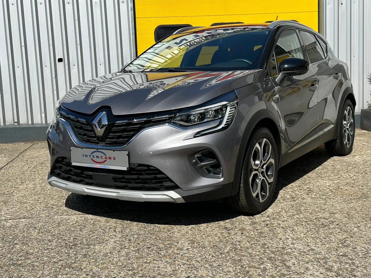 Renault Captur II Intens 1,3 TCE 140 LED 360 Kamera SZH Schwarz - 1