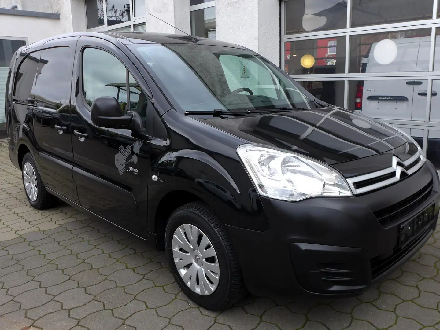 Citroen Berlingo Elektrowagen Aut Klima PTS 49Tkm Regale Schwarz - 1