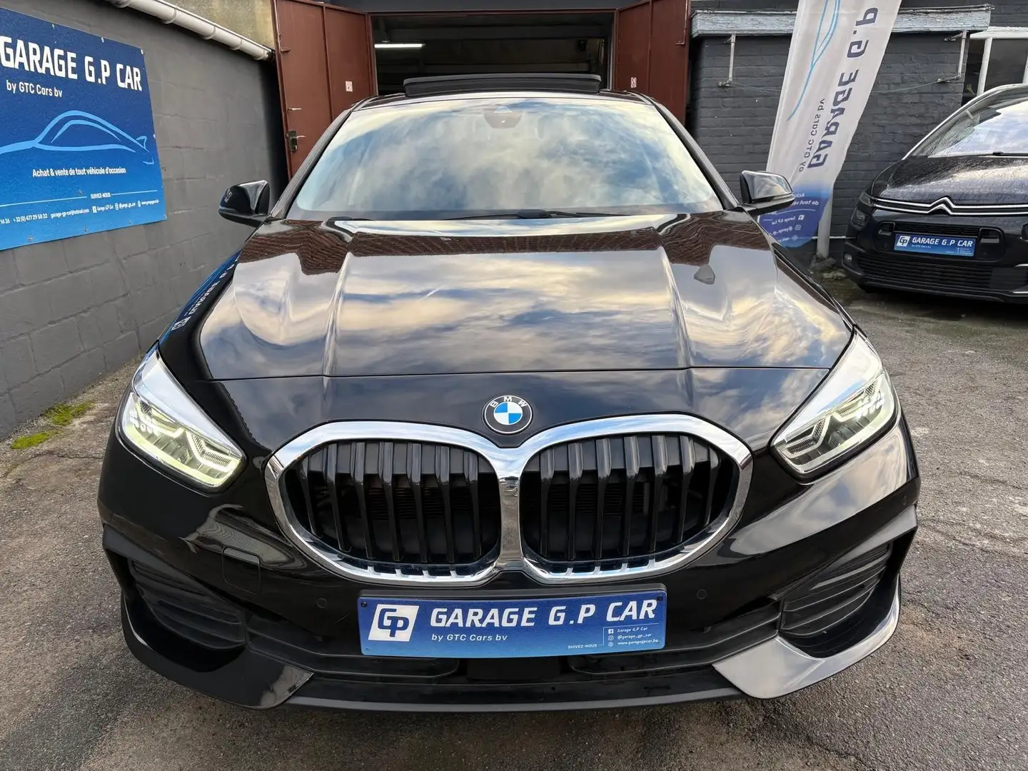 BMW 116 d AdBlue | | TOIT PANO | FULL LED | NAVI | Zwart - 2