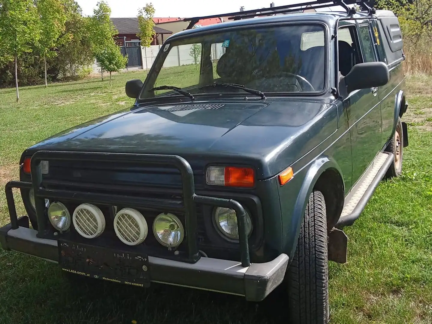 Lada Niva Pick Up Grün - 2