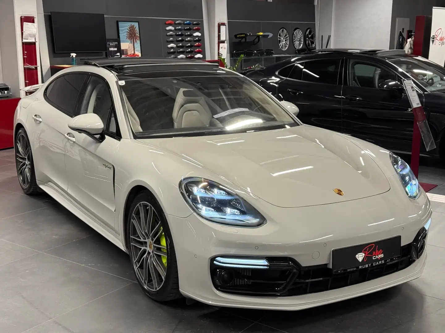 Porsche Panamera 4.0 Turbo S E-Hybrid Turbo S E-Hybrid Executive * Grau - 1