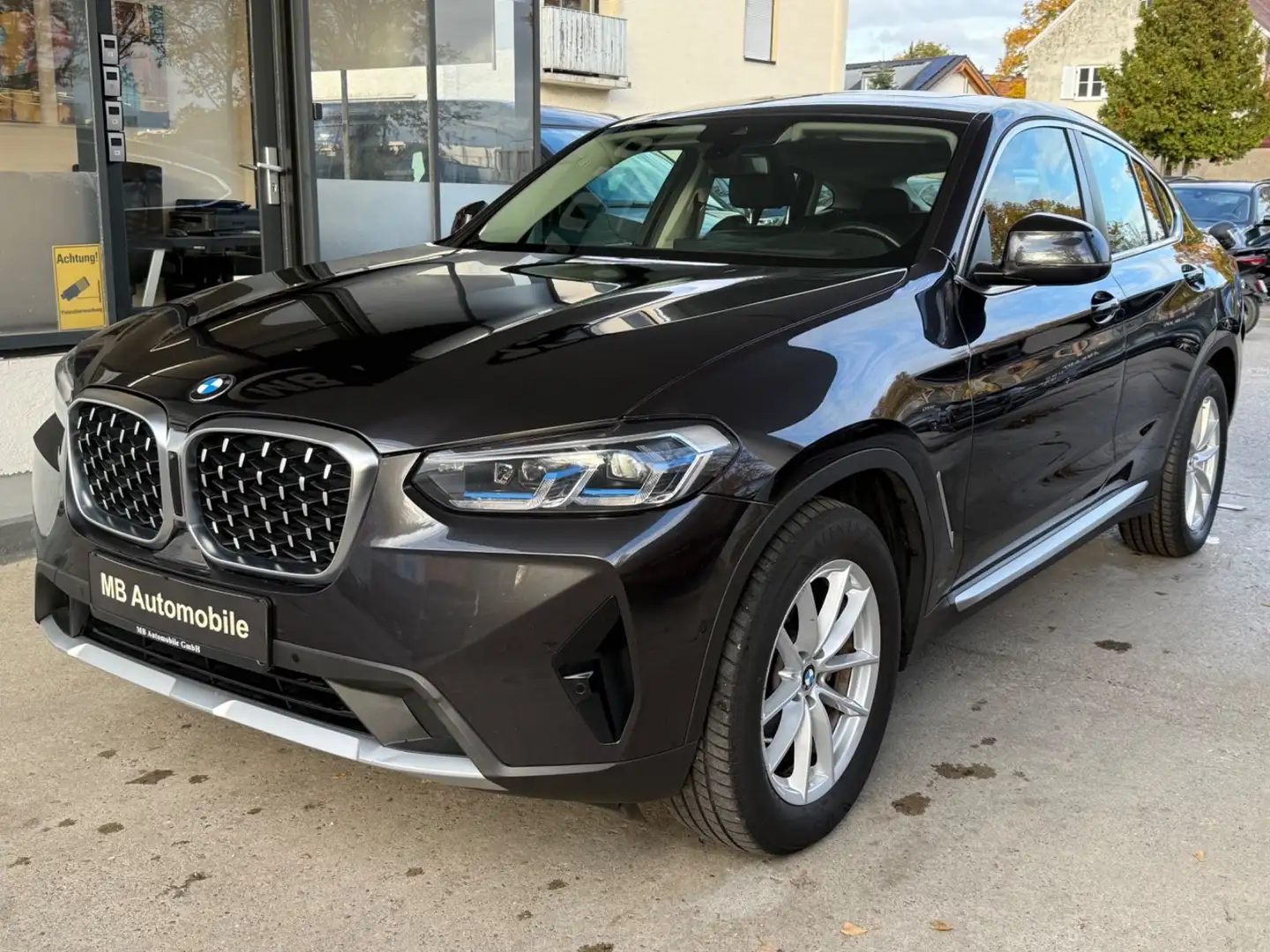 BMW X4 xDrive20d Aut. *LASER*HUD*PANO*AHK*SPORTF. Grau - 1