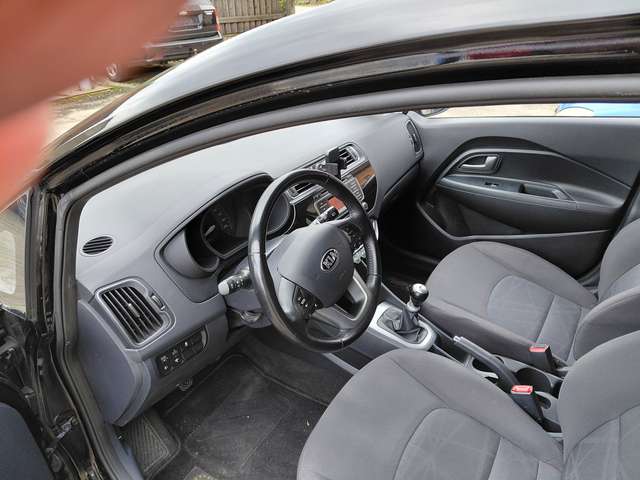 Kia Rio Rio  5-Türer 1.2 Dream- Edition 1HD Tüv Neu