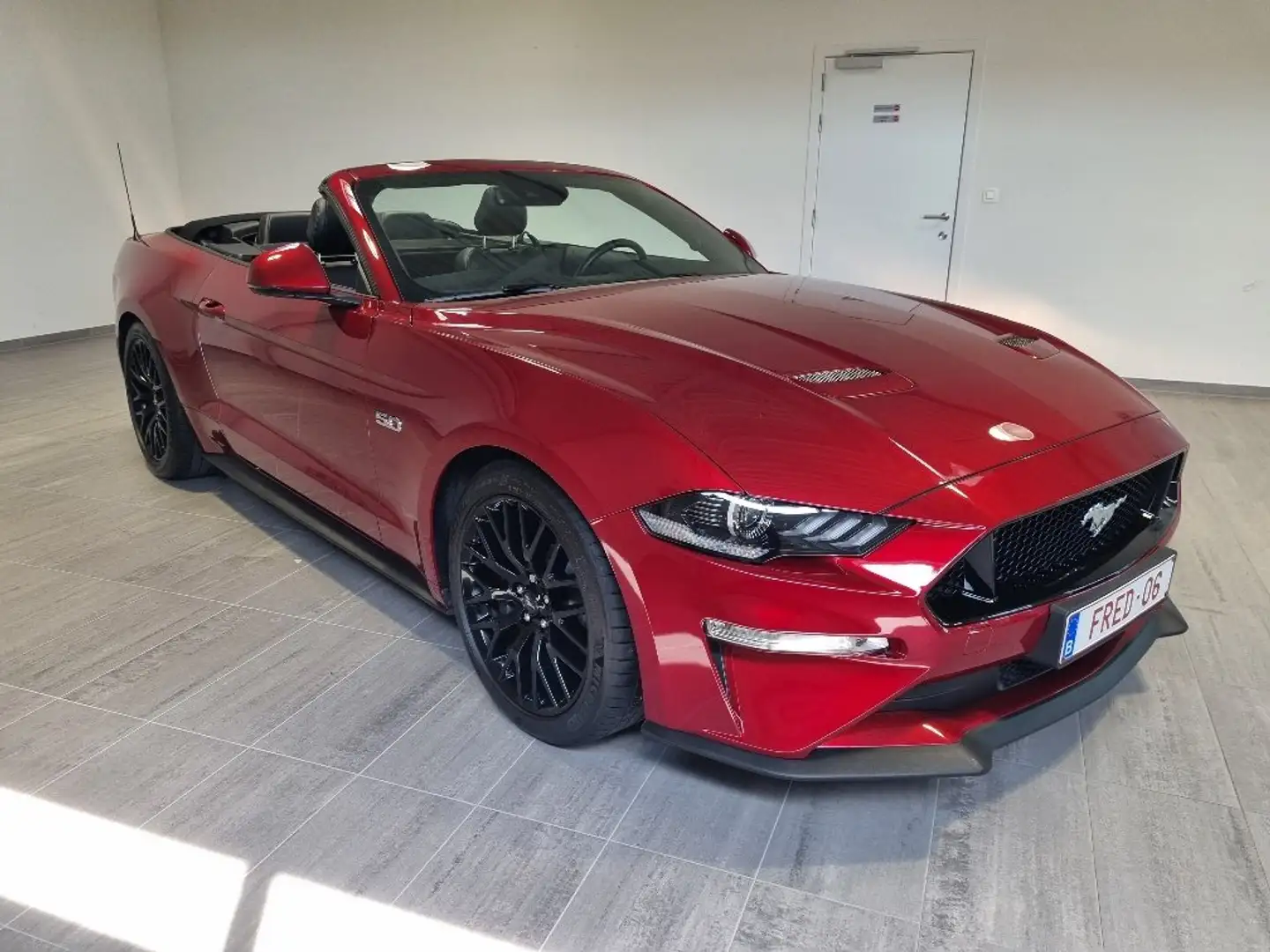 Ford Mustang Convertible 5.0 Ti-VCT V8 GT (EU6.2) Rouge - 1