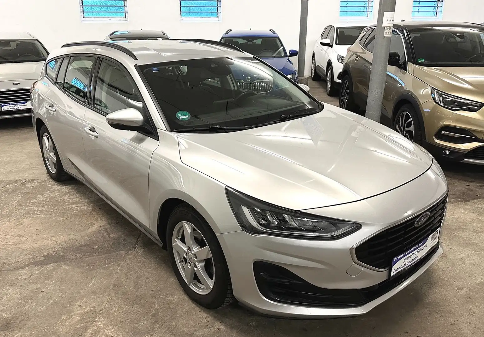 Ford Focus Turnier Titanium, 1.Hand, Kamera, LED Silber - 2