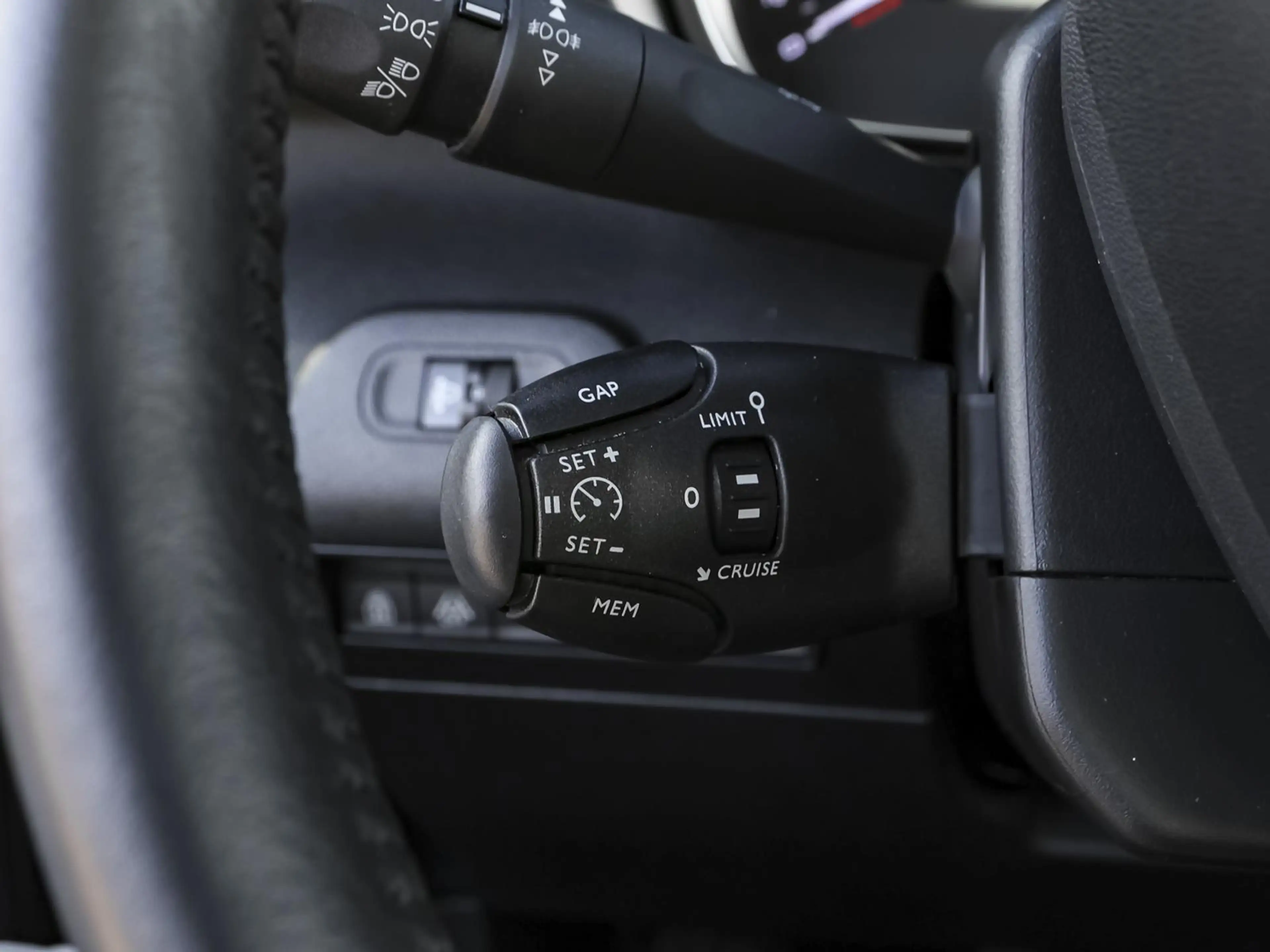 Toyota Proace City Verso 1.5 D-4D L1 Team D S/S NAVI SHZ — photo 11