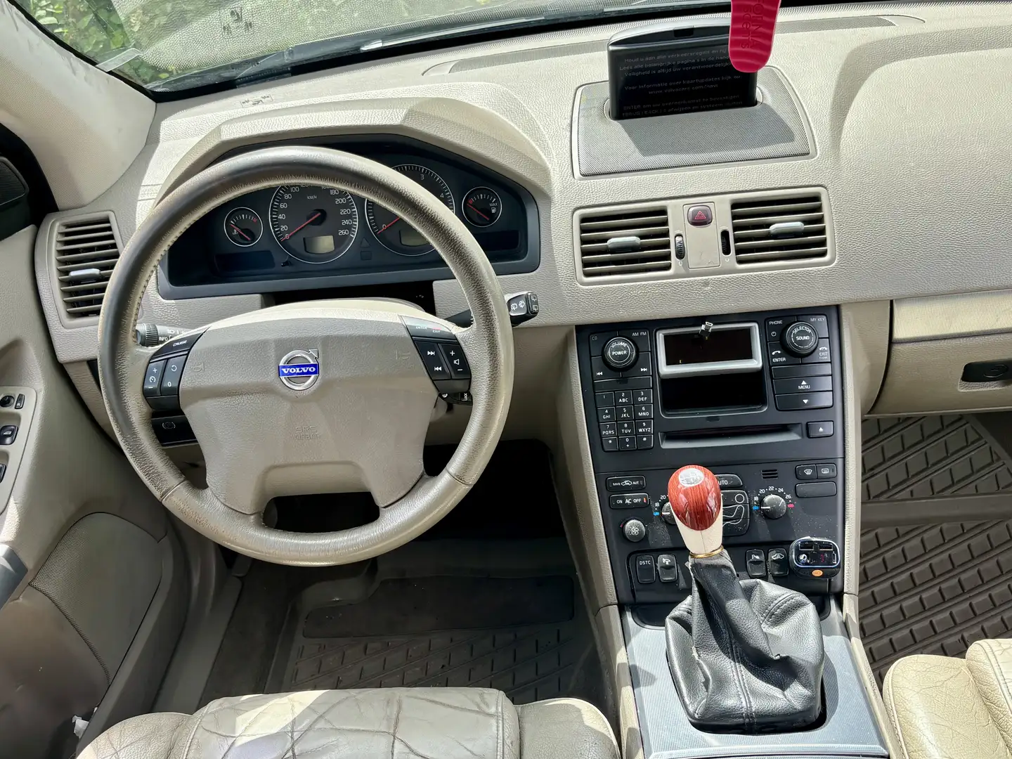 Volvo XC90 2.4 Turbo - D5 Elan - 1