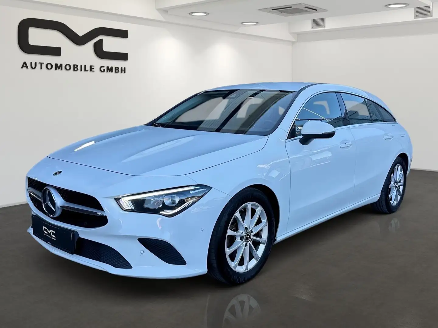 Mercedes-Benz CLA 180 d Shooting Brake/Keyless/SHZ/SHA/EH/Virtual/DAB Weiß - 1