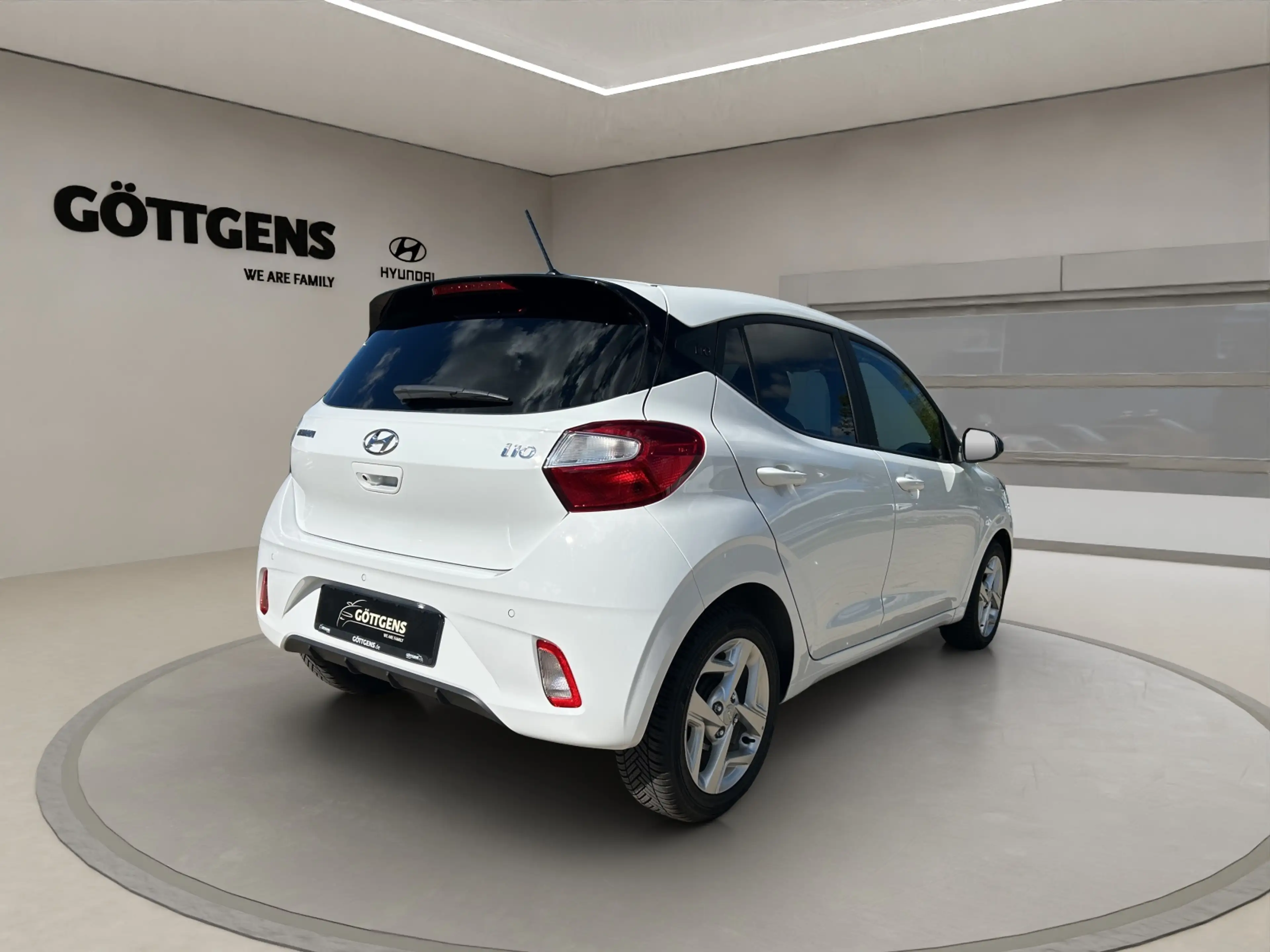 Hyundai i10 1.0 Connect & Go NAVI BT SITZH. 15LM GJR — photo 4