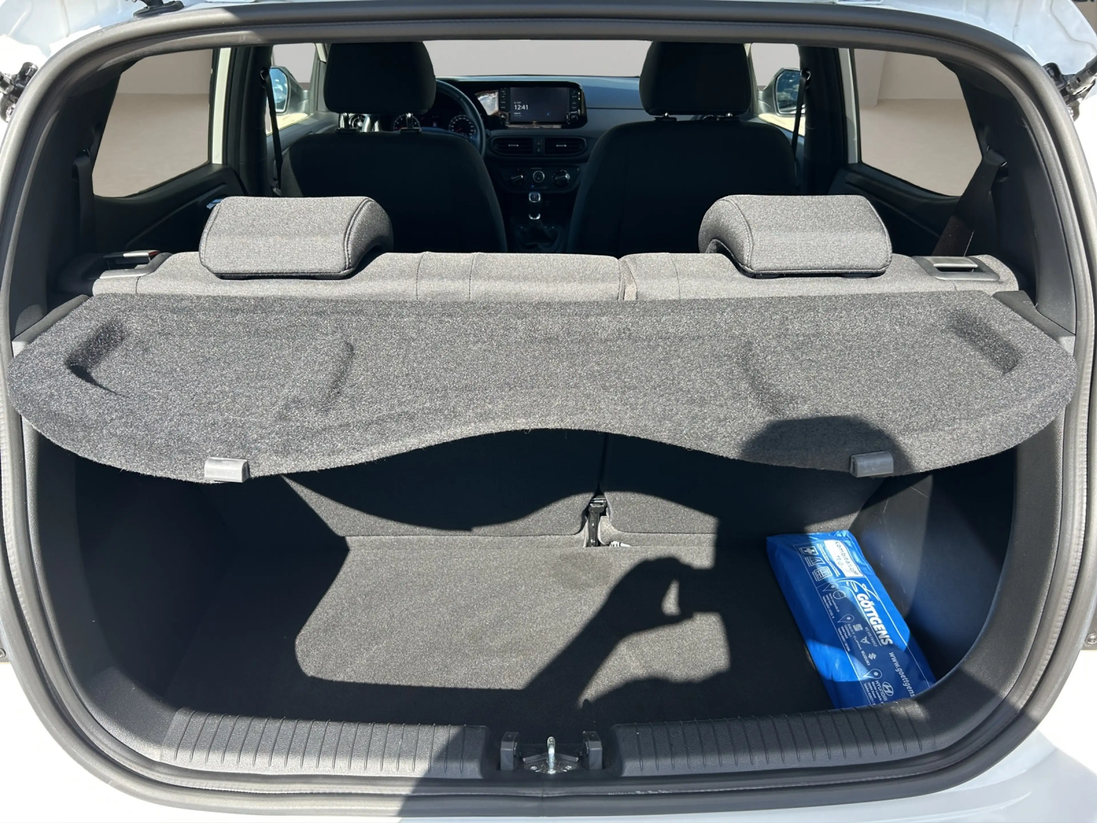 Hyundai i10 1.0 Connect & Go NAVI BT SITZH. 15LM GJR — photo 14