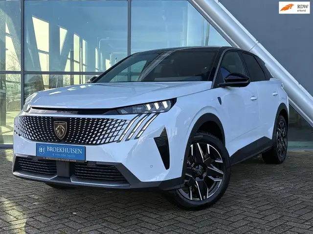 Peugeot 3008 1.2 Hybrid 136pk GT Massage Stoelen / 360 Camera /