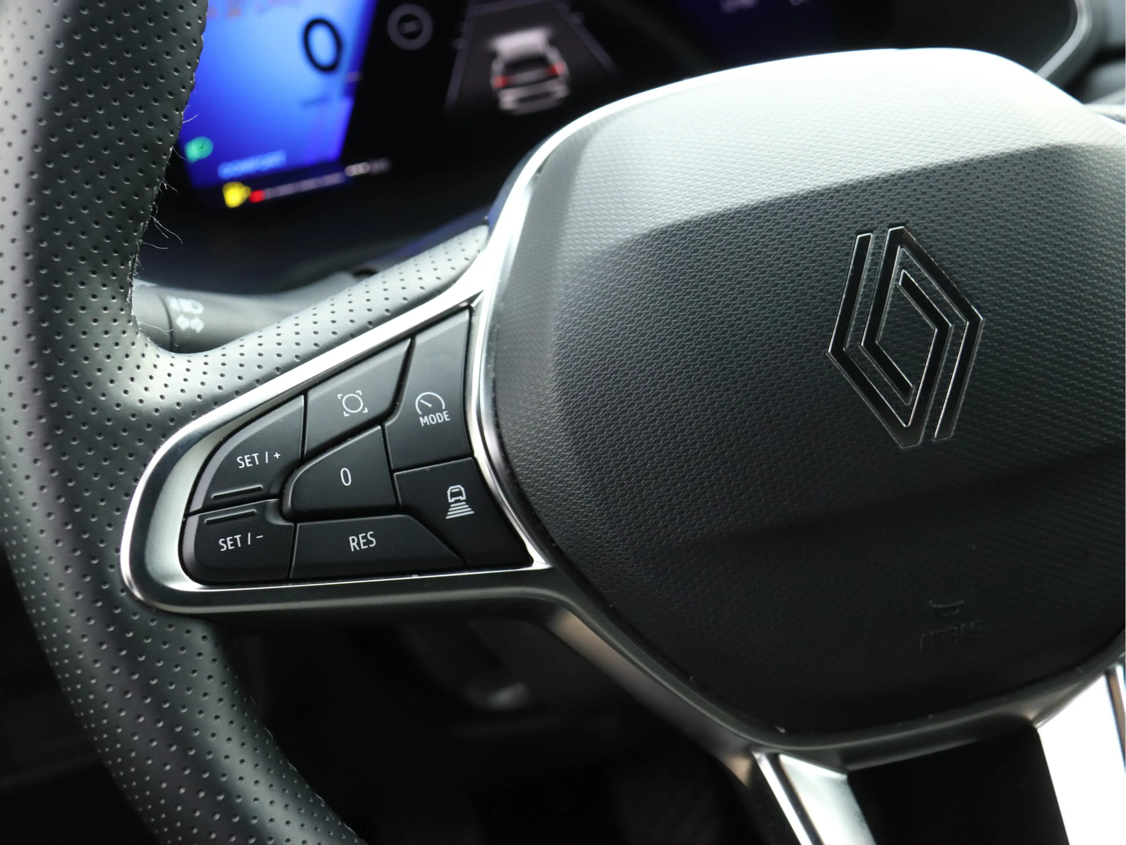 Renault Symbioz 1.3 mild hybrid 140 techno CAMERA / ALL SEASON / 1 — photo 9