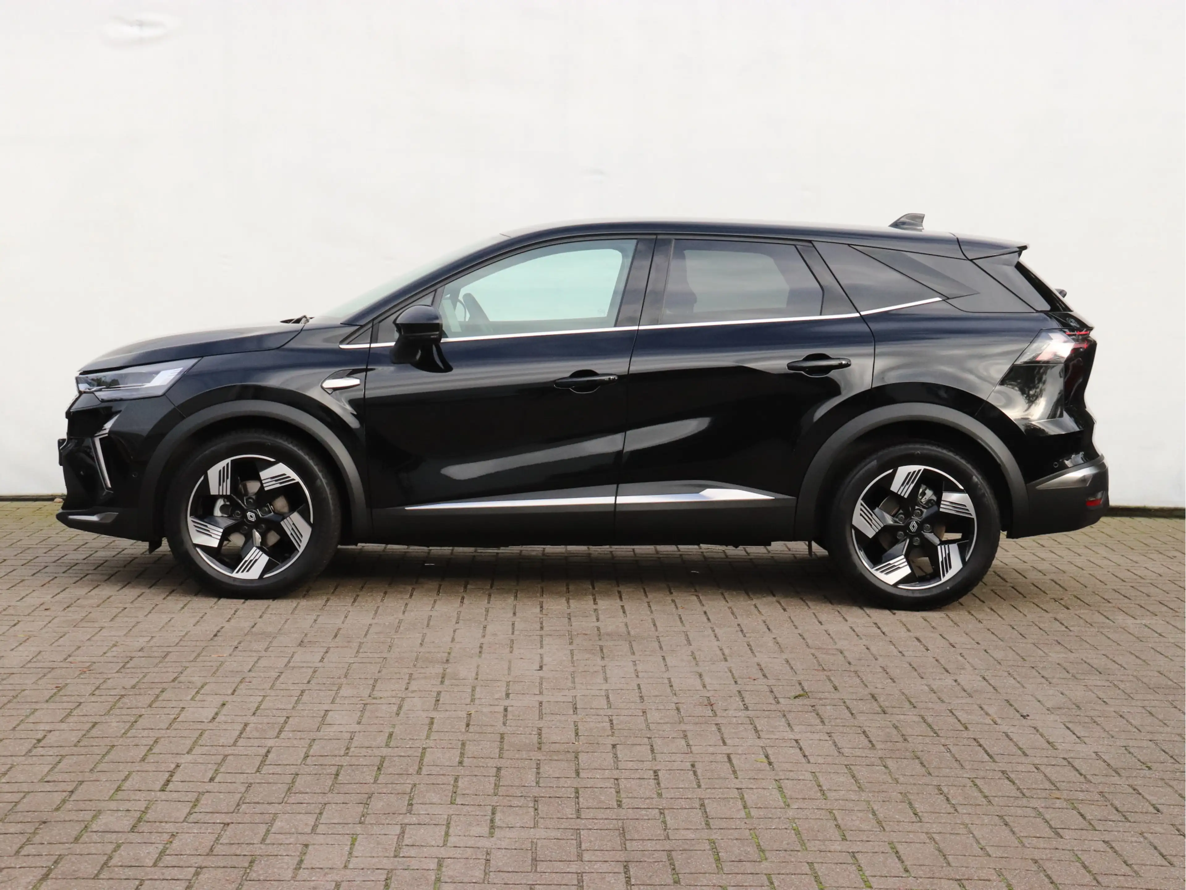 Renault Symbioz 1.3 mild hybrid 140 techno CAMERA / ALL SEASON / 1 — photo 3
