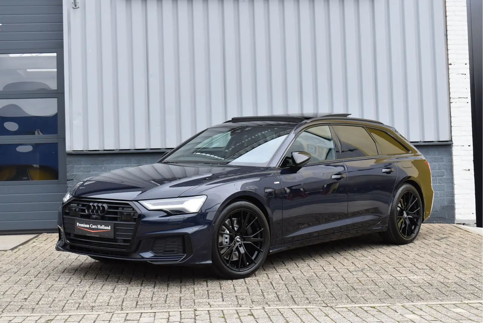 Audi A6 Avant 50 TFSI e Quattro S-Line 299 Pk Pano Matrix Blauw - 2