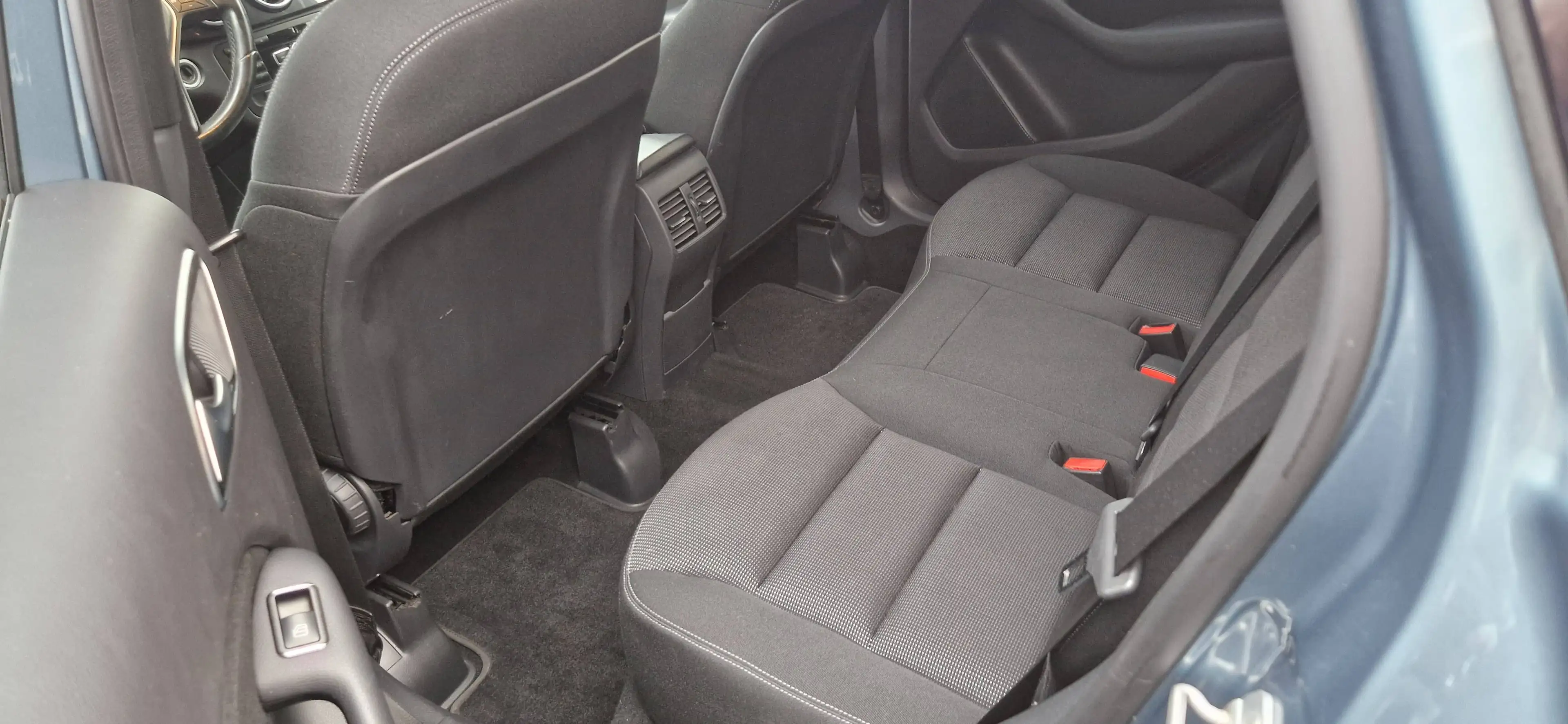 Mercedes-Benz B 180 B 180 (BlueEFFICIENCY) 7G-DCT — photo 10