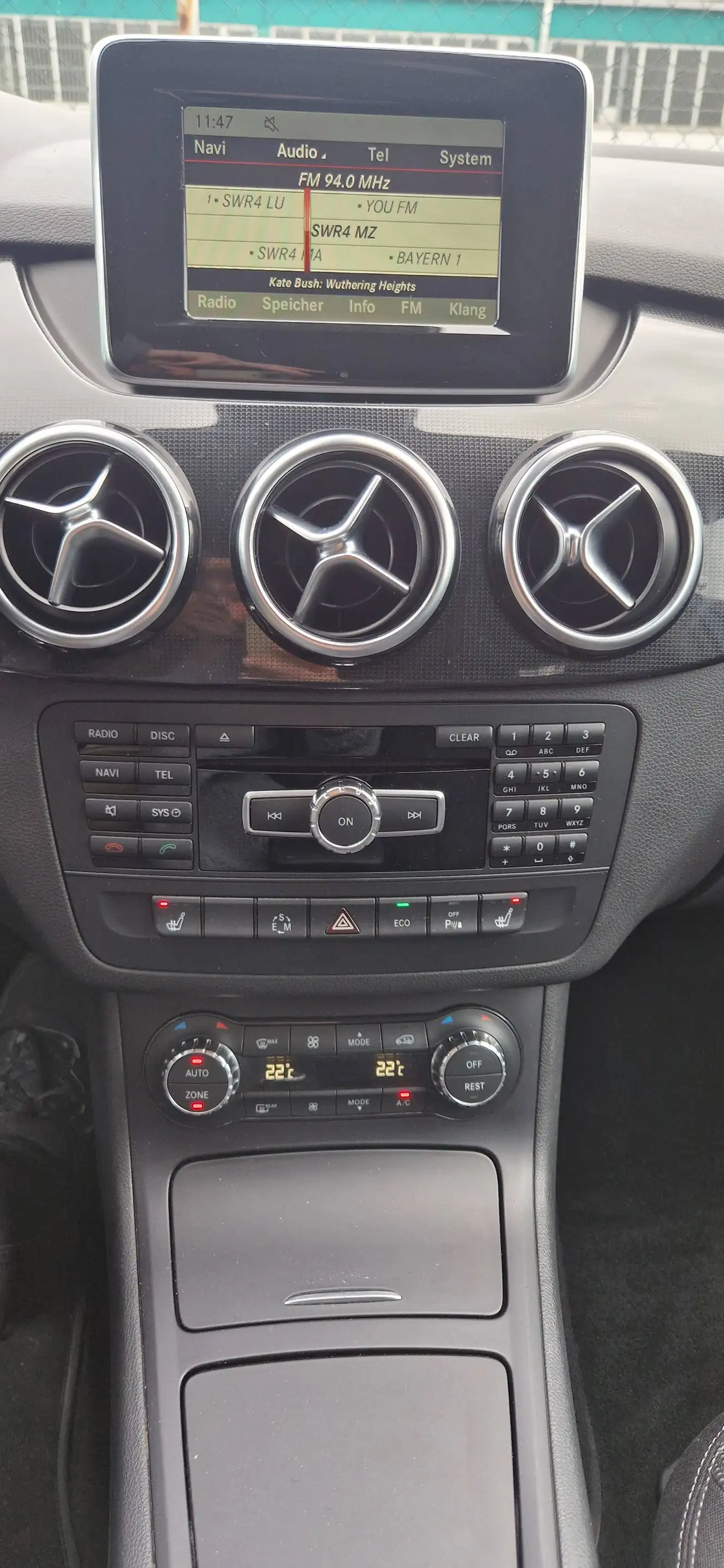 Mercedes-Benz B 180 B 180 (BlueEFFICIENCY) 7G-DCT — photo 15