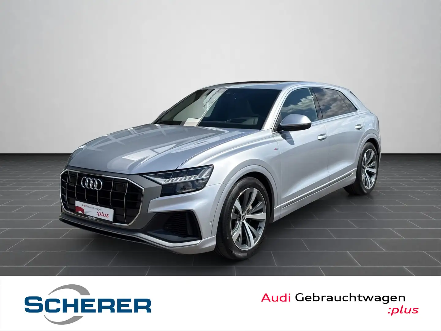 Audi Q8 55 TFSI qua. S line MATRIX AHK STANDHZ Argintiu - 1