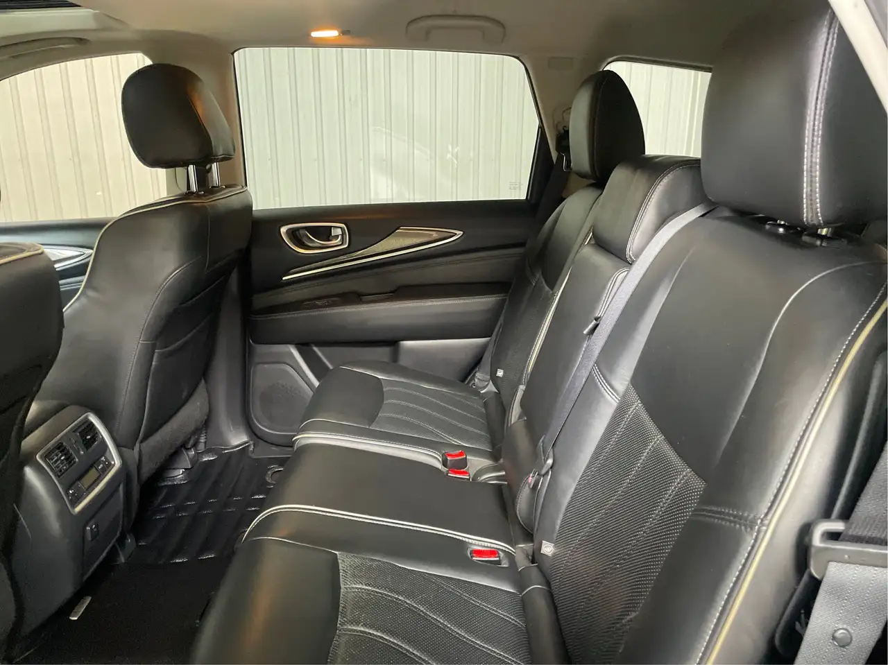 Infiniti QX60 photo Infiniti QX60