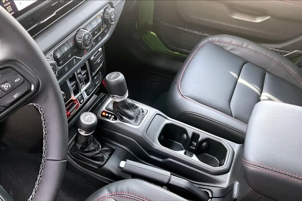 Jeep Gladiator снимка Jeep Gladiator