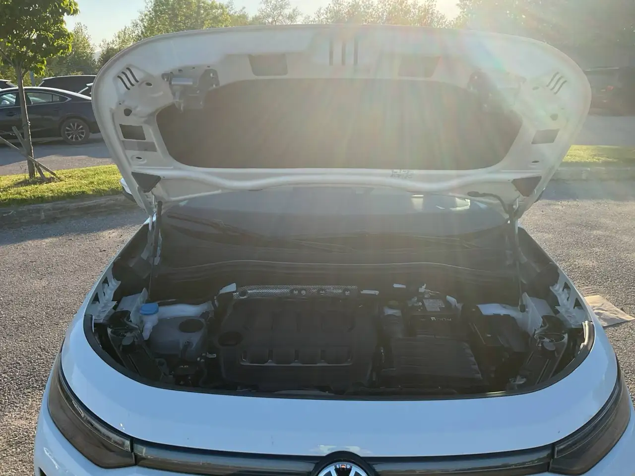 Volkswagen Tiguan снимка Volkswagen Tiguan