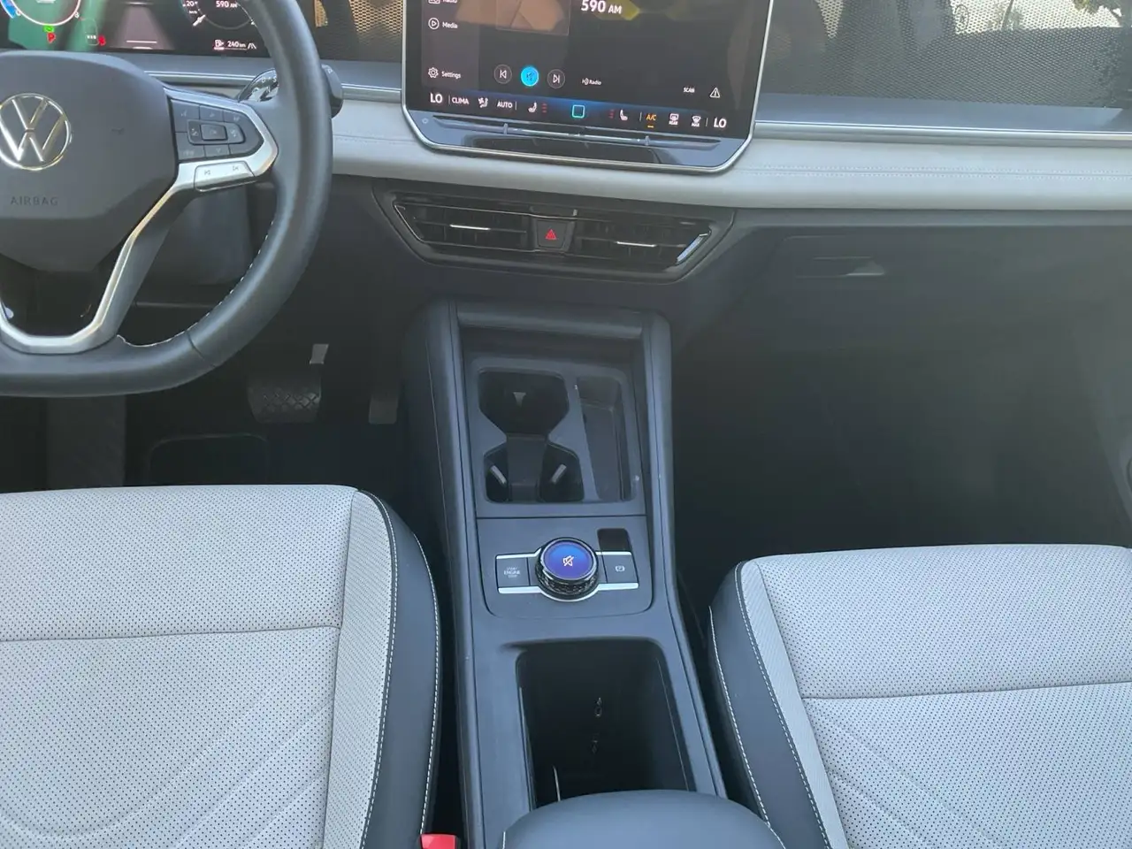 Volkswagen Tiguan снимка Volkswagen Tiguan
