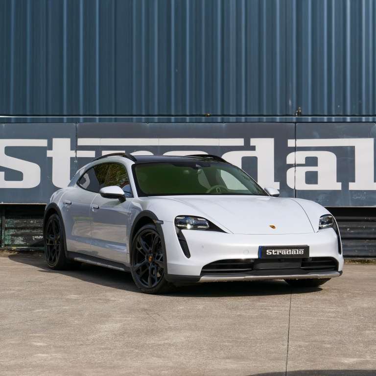Porsche Taycan 4 Cross Turismo - foto 1
