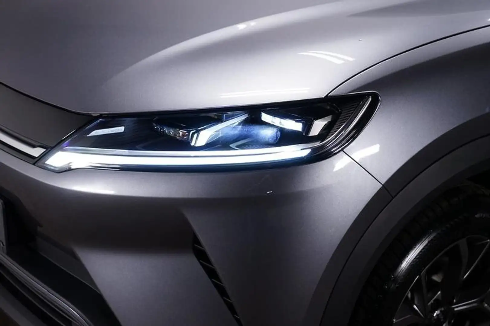 BYD Atto 2 WPU/360°/ACC/KeyLess/LED/Navi/Pano/SHZ Gris - 2