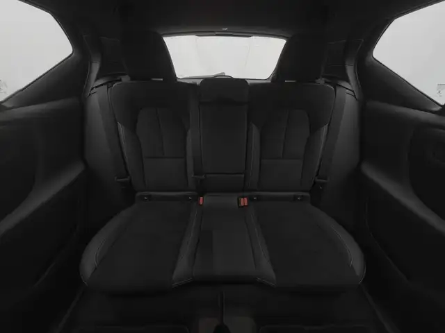 Volvo XC40 view 23
