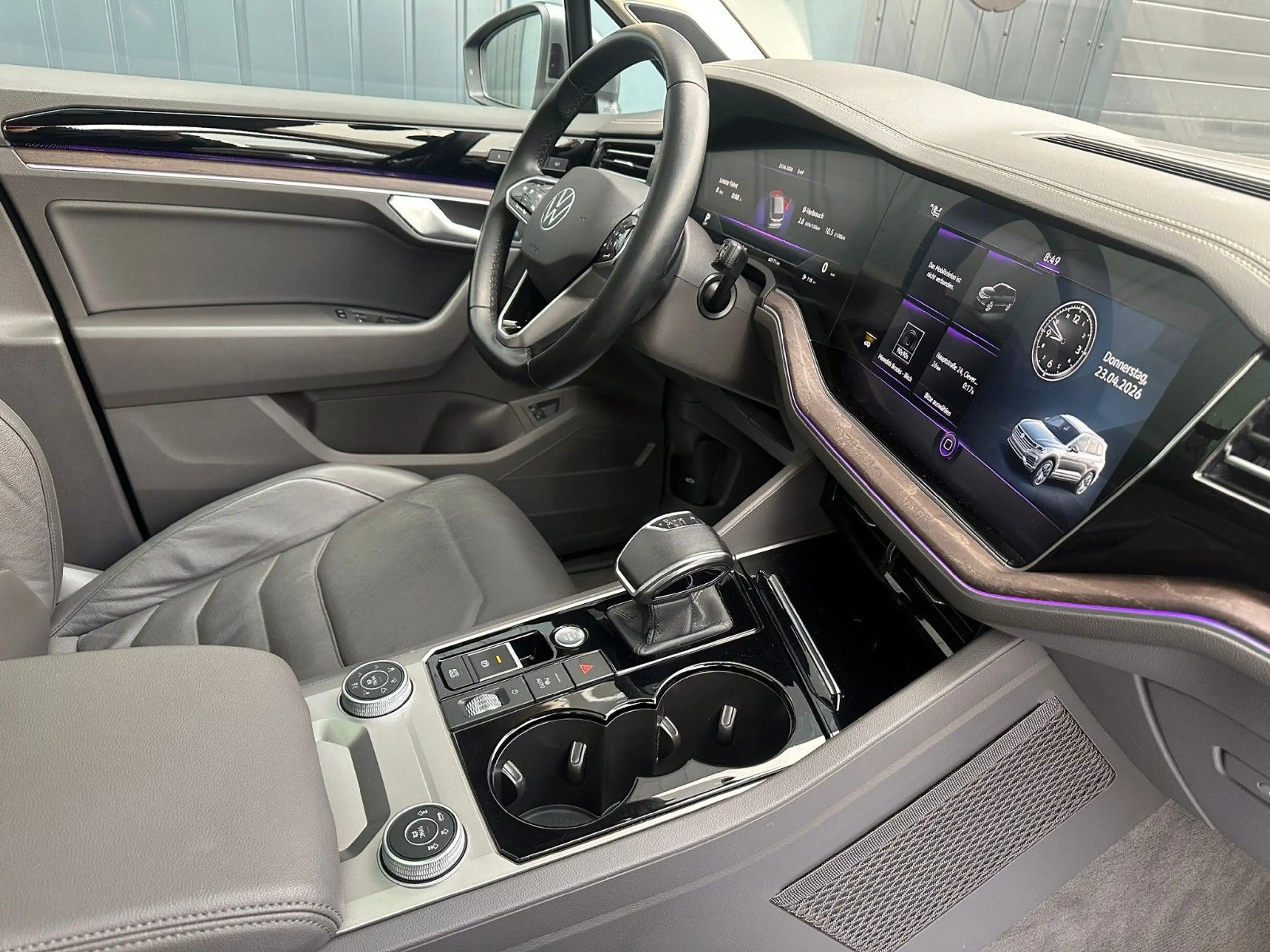 Volkswagen Touareg 4Motion eHybrid*Panorama*Kamera*AHK* — photo 15