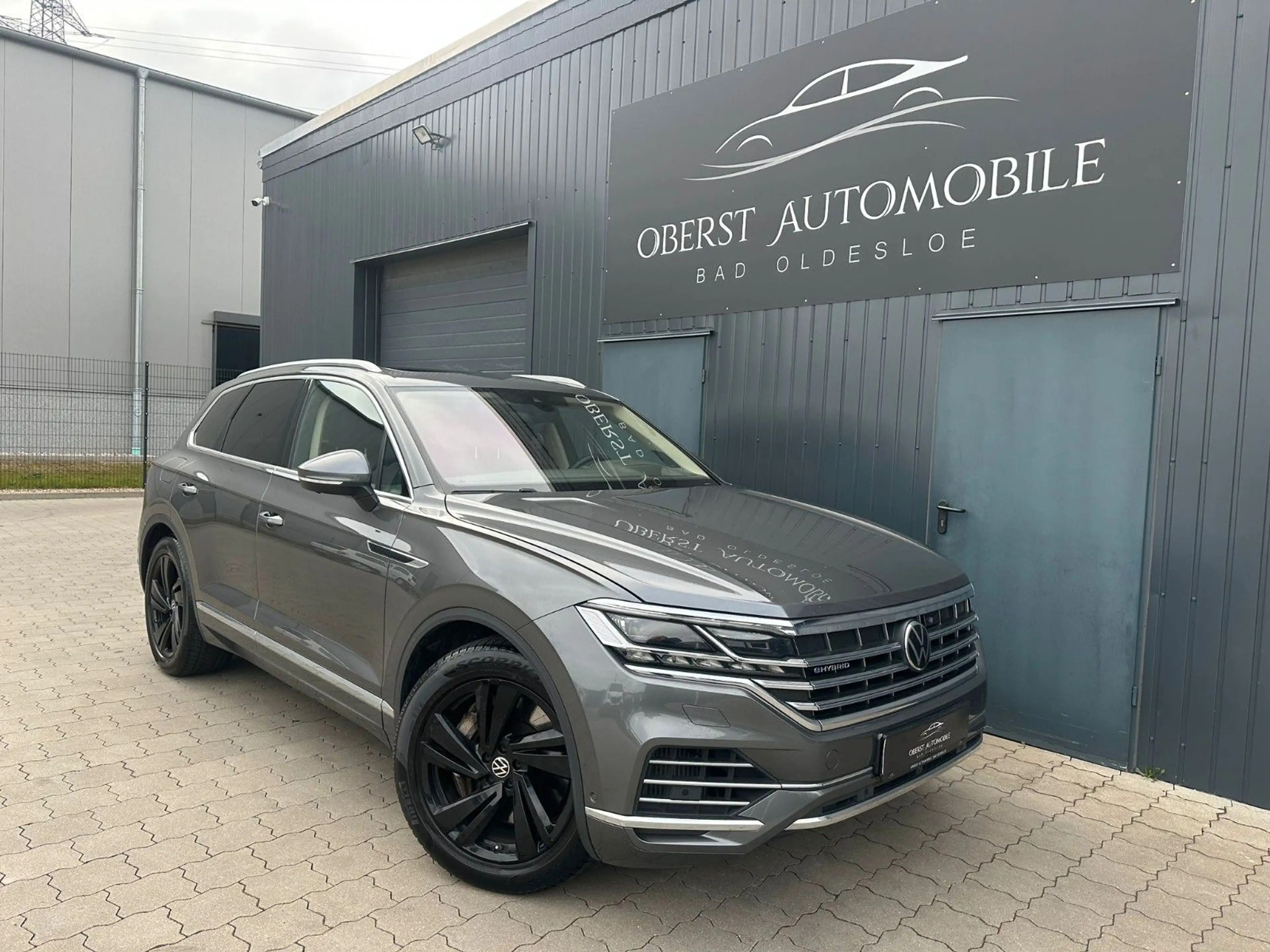 Volkswagen Touareg 4Motion eHybrid*Panorama*Kamera*AHK* — photo 8