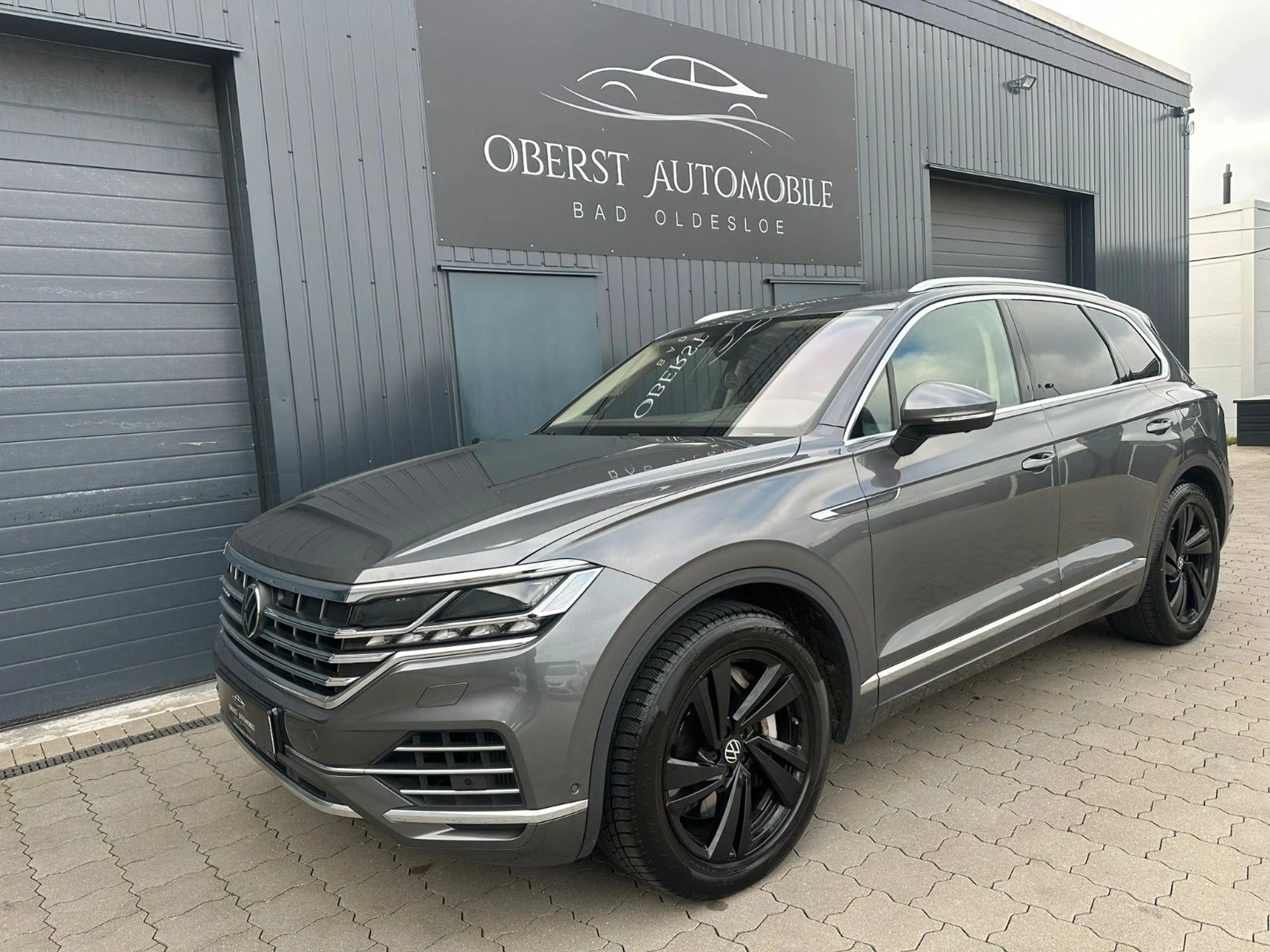 Volkswagen Touareg 4Motion eHybrid*Panorama*Kamera*AHK* — photo 2