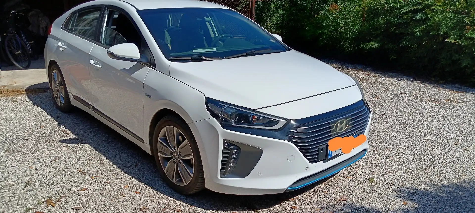 Hyundai IONIQ 1.6 hybrid Style 6dct - 1