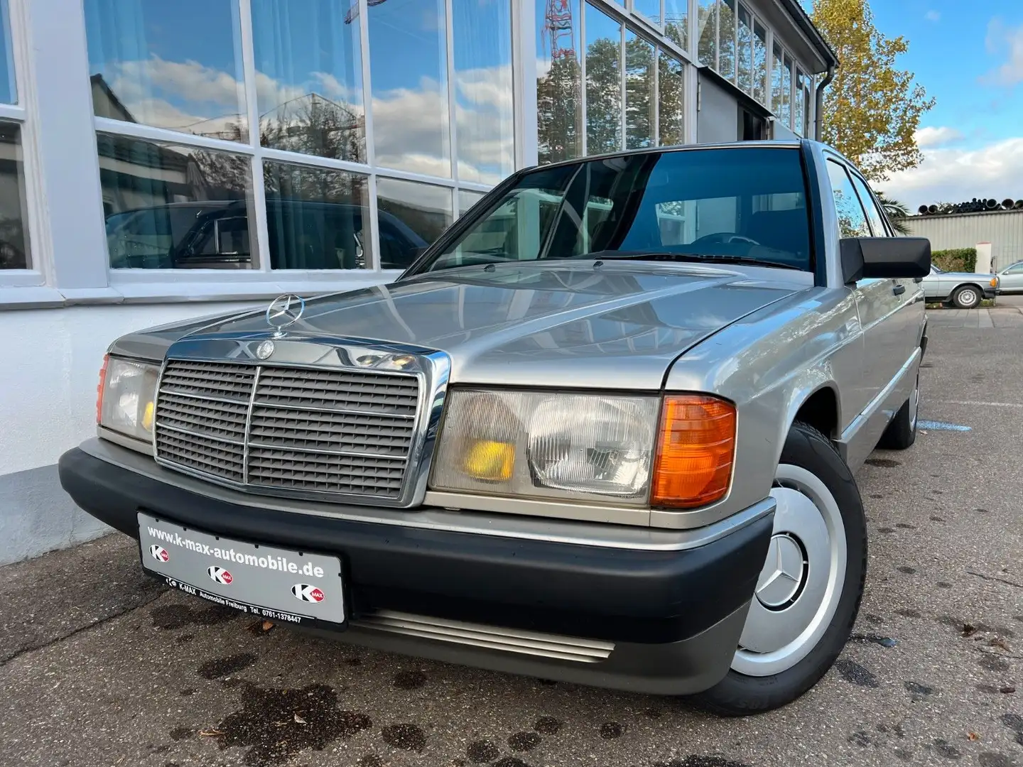 Mercedes-Benz 190 D 2.5*ABS*TÜV NEU*H-Kennzeichen* Silber - 1