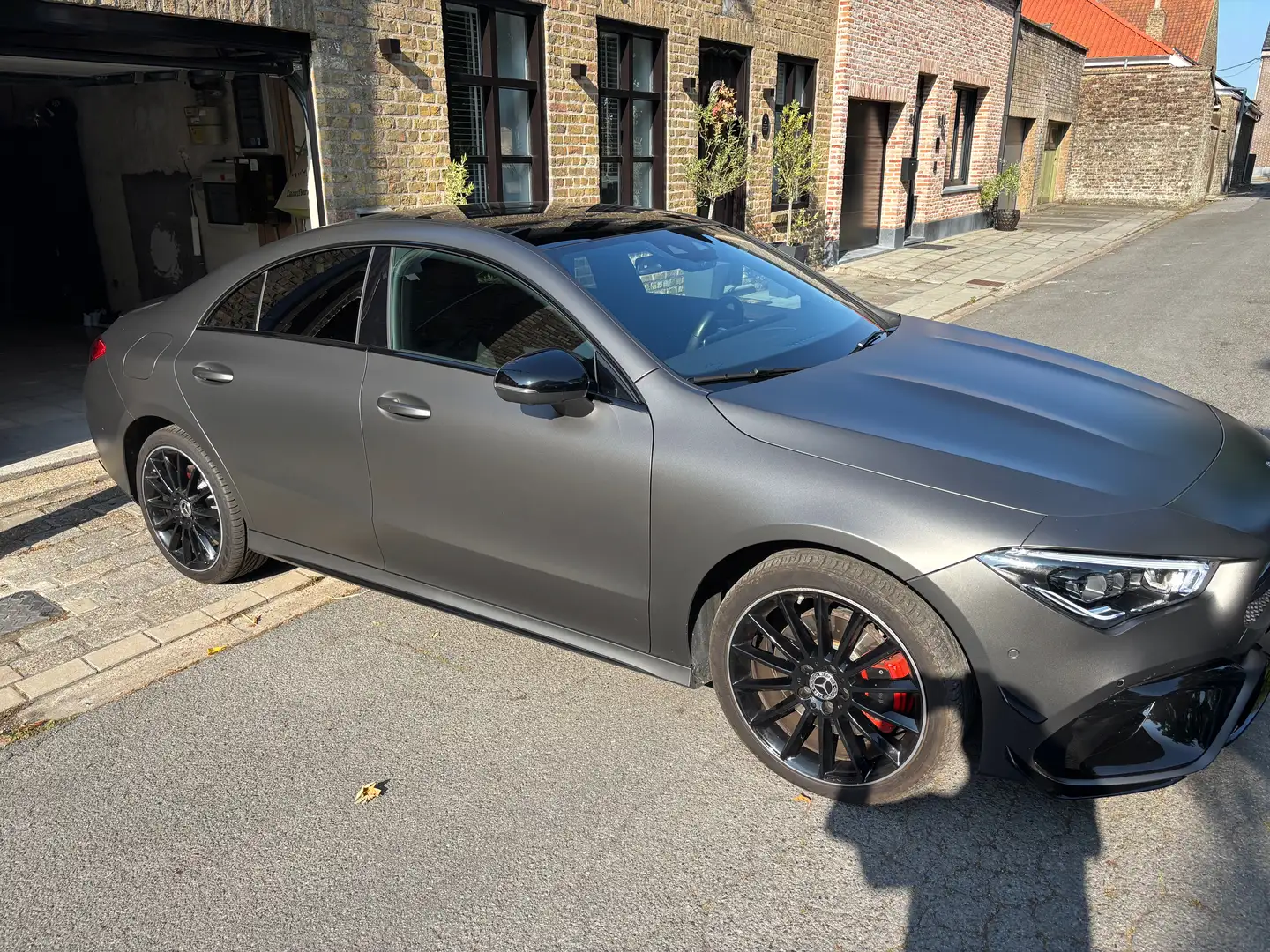 Mercedes-Benz CLA 250 CLA 250 e 8G-DCT AMG Line Grijs - 1