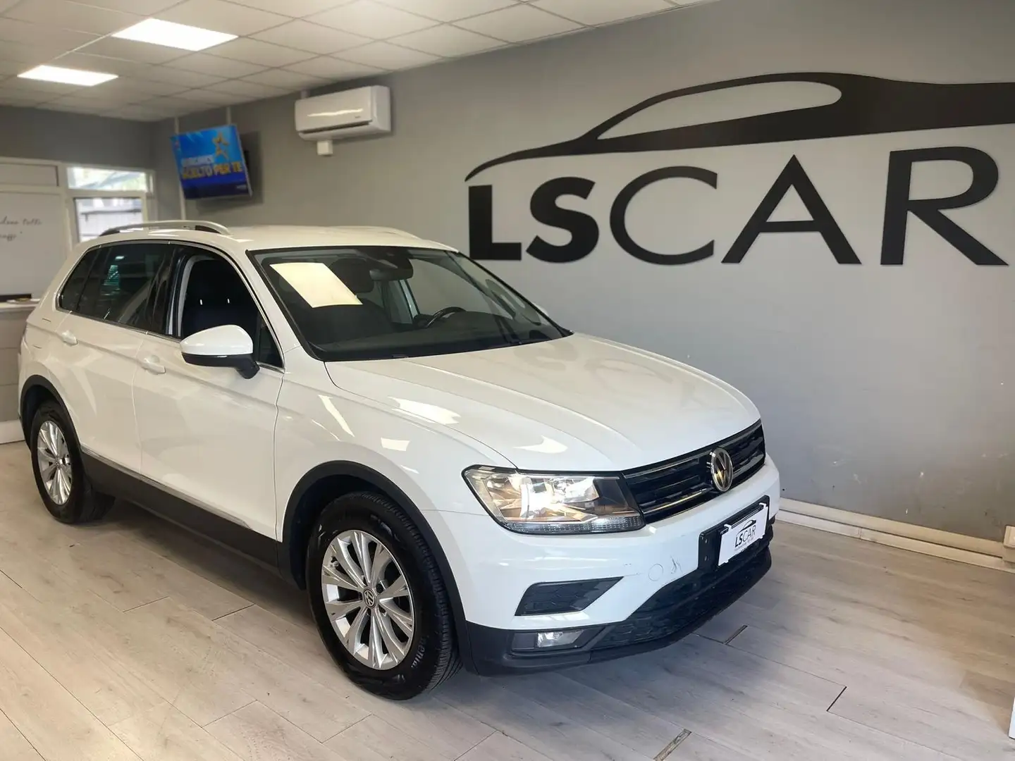 Volkswagen Tiguan 1.5 tsi Advanced 150cv dsg Unipro~Promo~Finanzi~ Blanco - 1