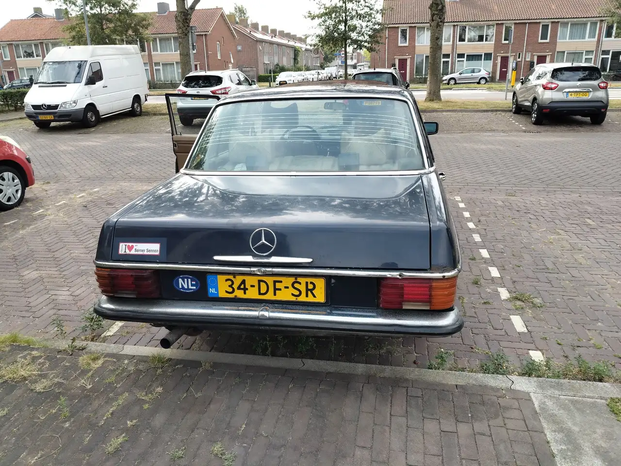 Mercedes-Benz 240, foto 6