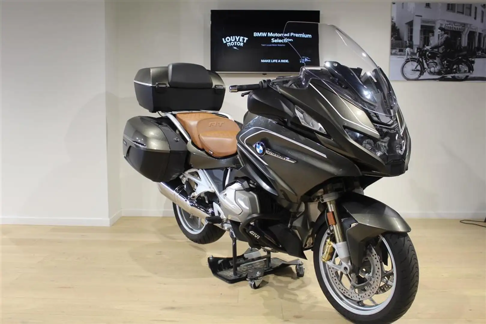 BMW R 1250 RT 0 Verde - 1