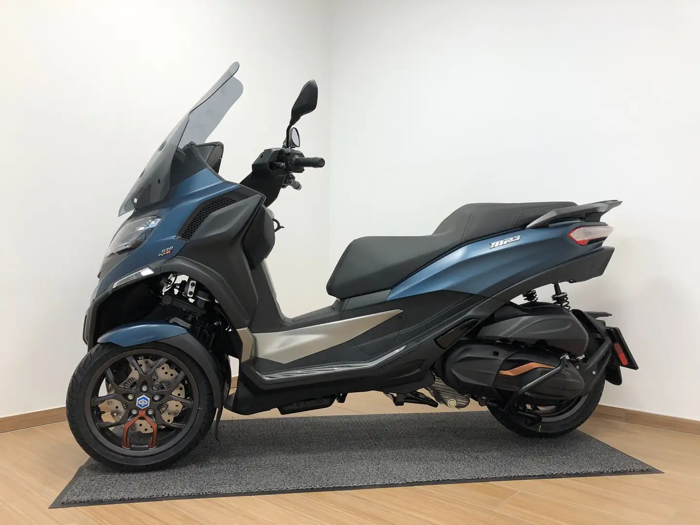 Piaggio MP3 530 Azul - 2