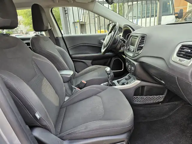 Jeep Compass view 12
