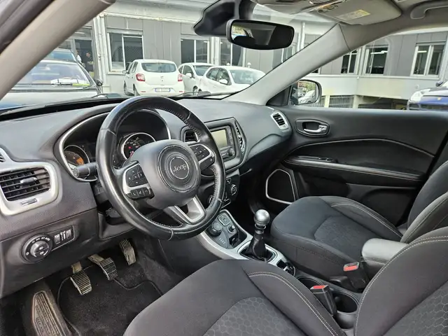 Jeep Compass view 7