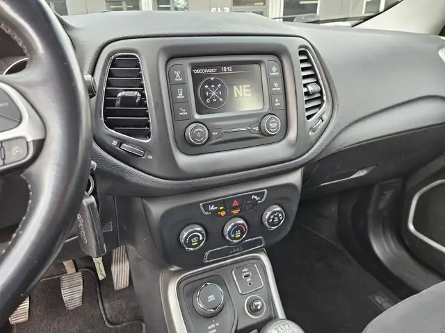 Jeep Compass view 15