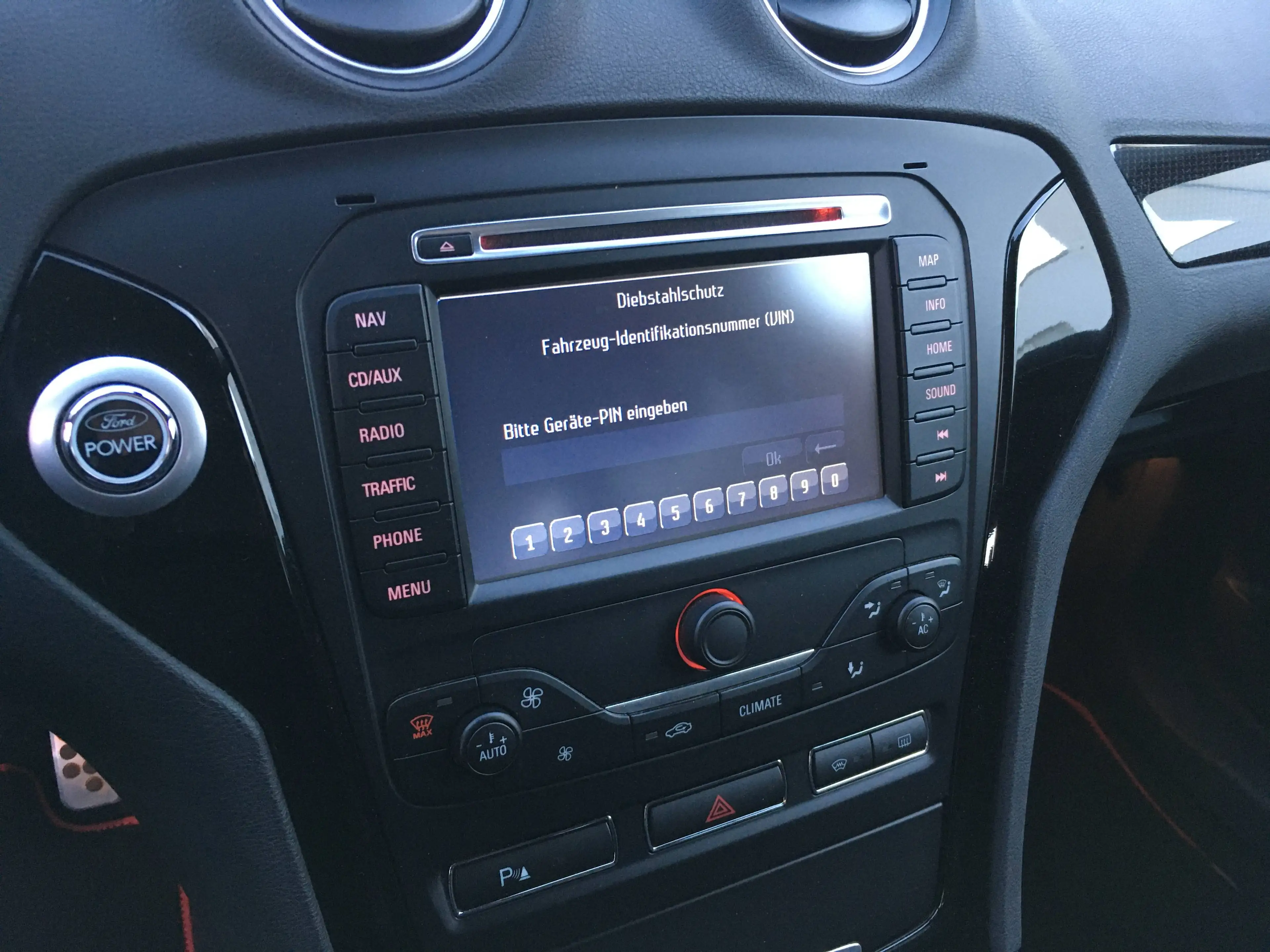 Ford Mondeo 2.0 Turbo Titanium S+Standheizung+Keyless Go+aus 1. Hand — photo 10