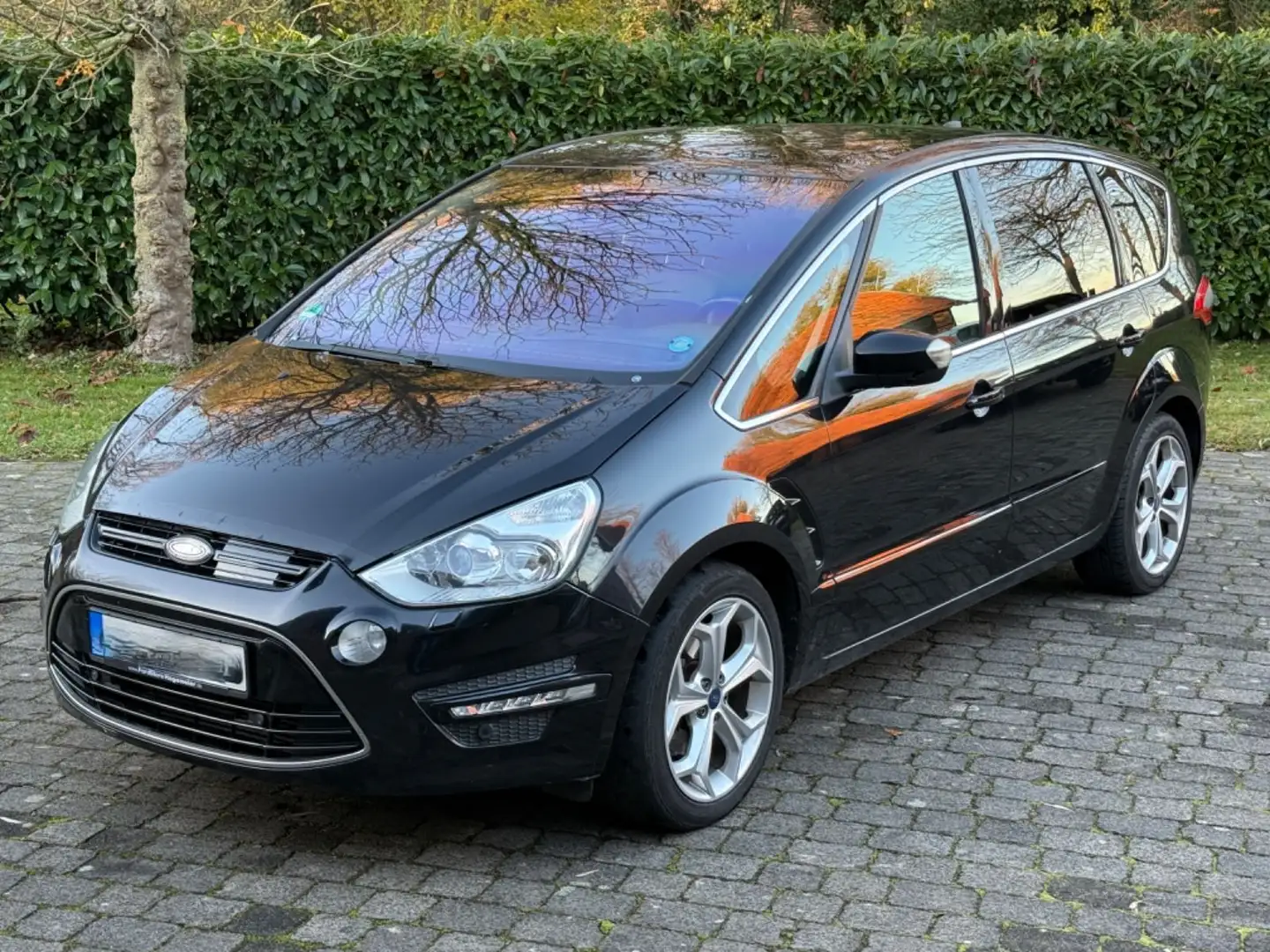 Ford S-Max S-MAX Titanium Schwarz - 1