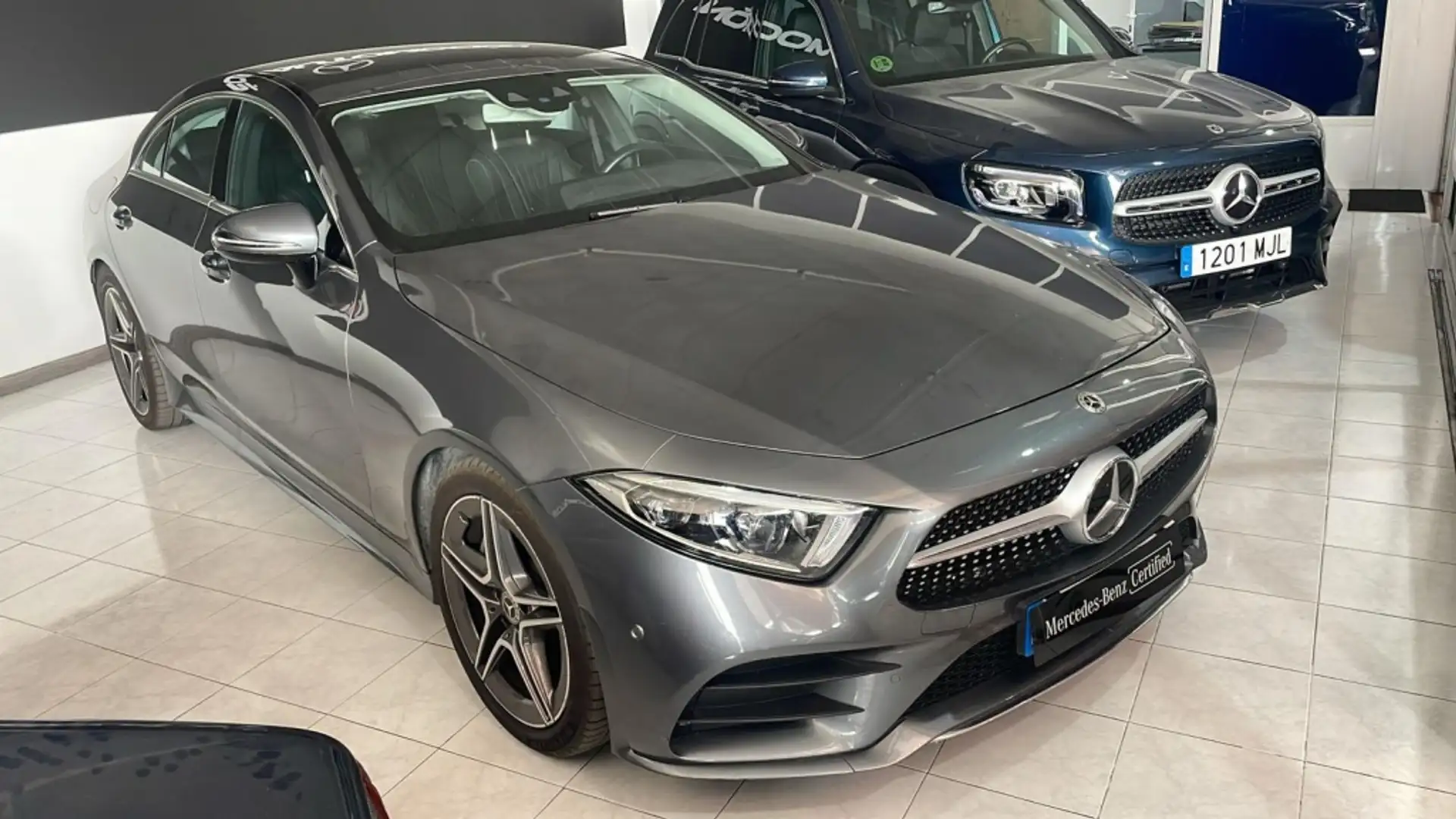 Mercedes-Benz CLS 300 300d Aut. Gris - 1