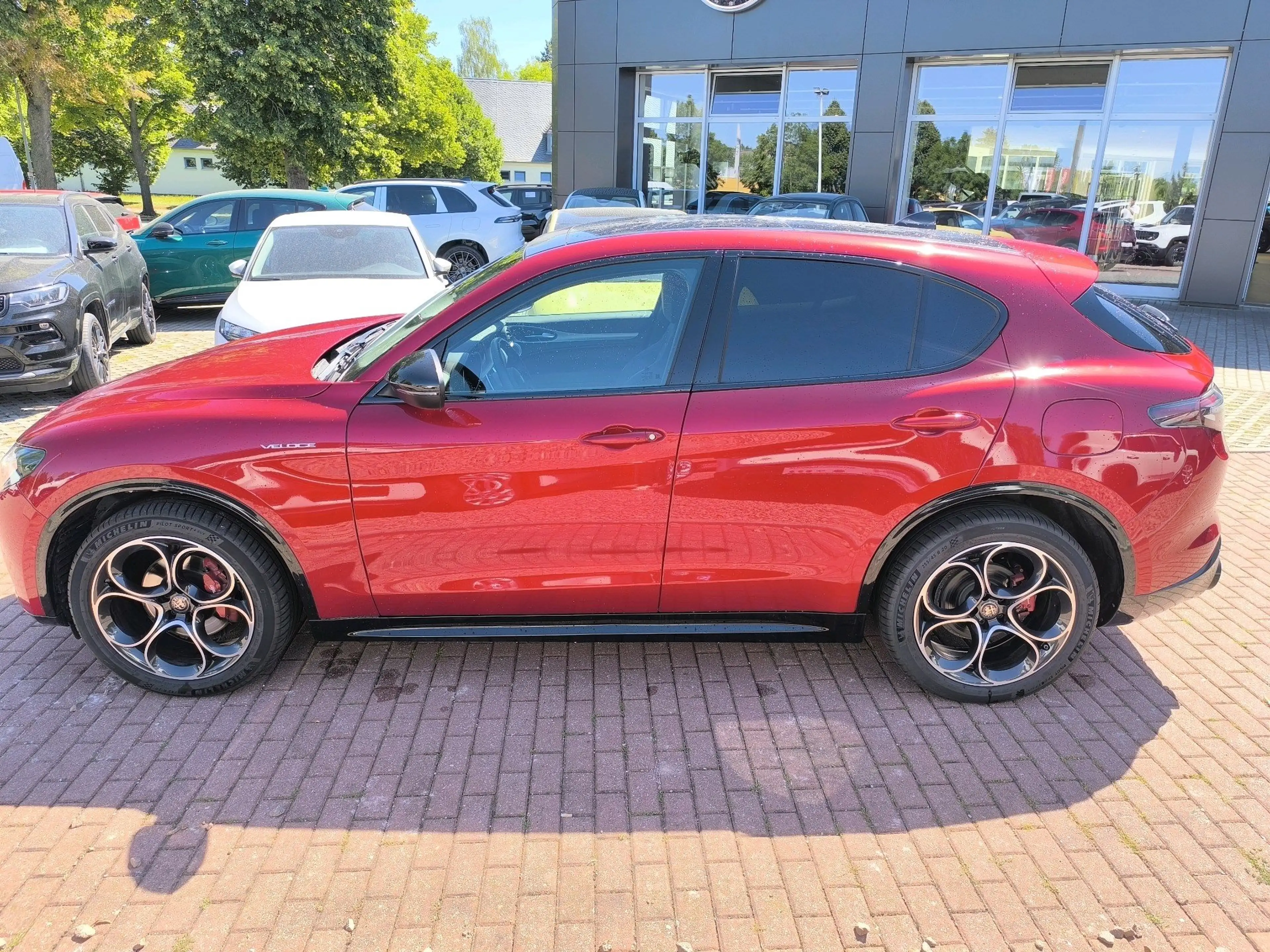 Alfa Romeo Stelvio Veloce Q4 — photo 4