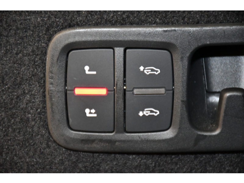 Audi SQ7 4.0 TFSI quattro Tiptronic competition plus — photo 12