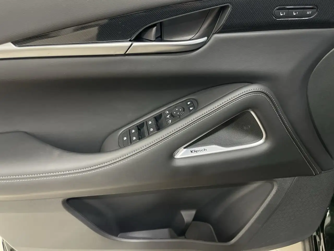 Infiniti снимка Infiniti